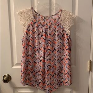 Eyeshadow Color Block Top with Lace Shoulders